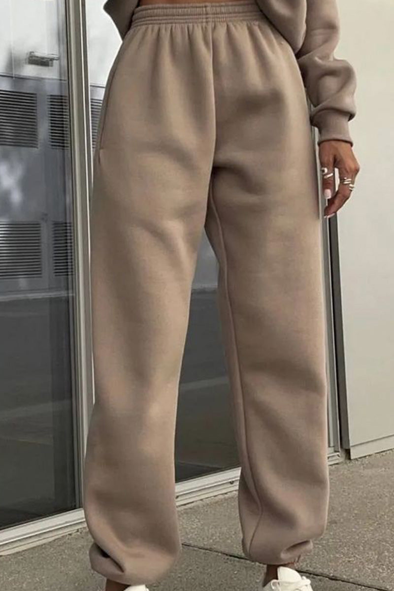 Athleisure at its Finest: Blended Two-Piece Tracksuit