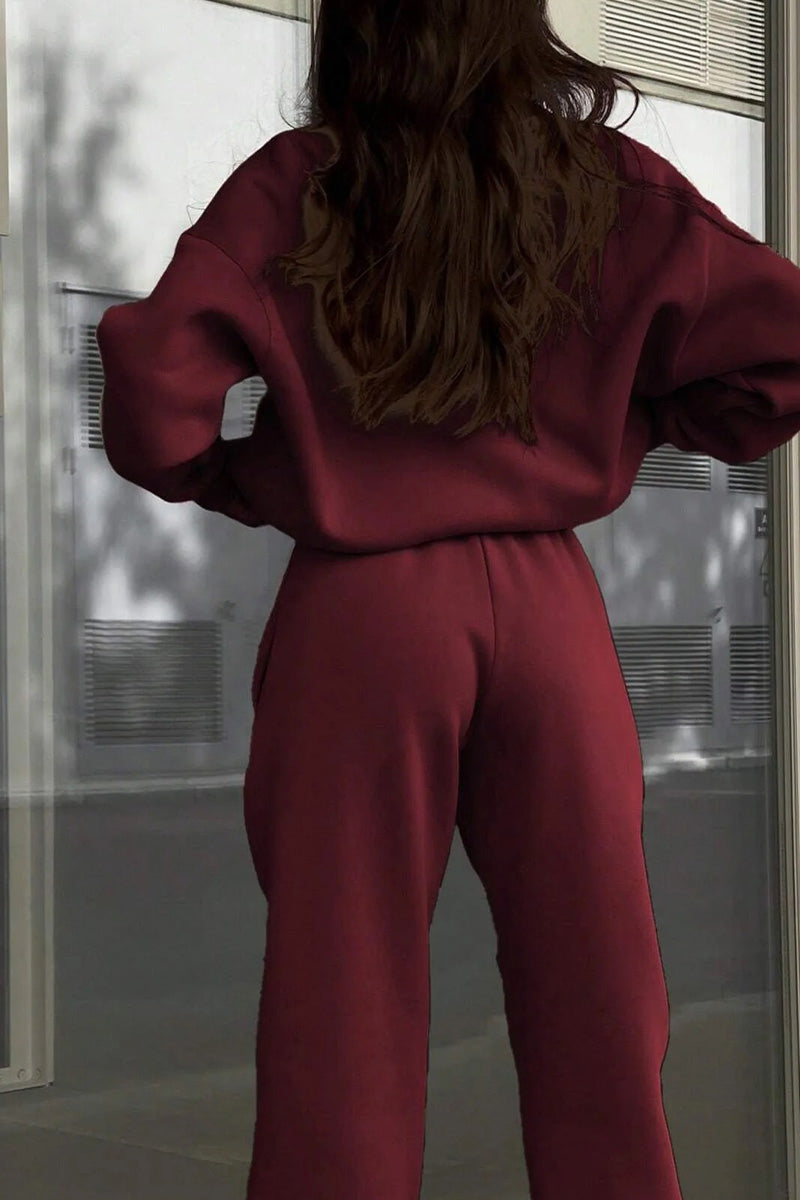 Athleisure at its Finest: Blended Two-Piece Tracksuit