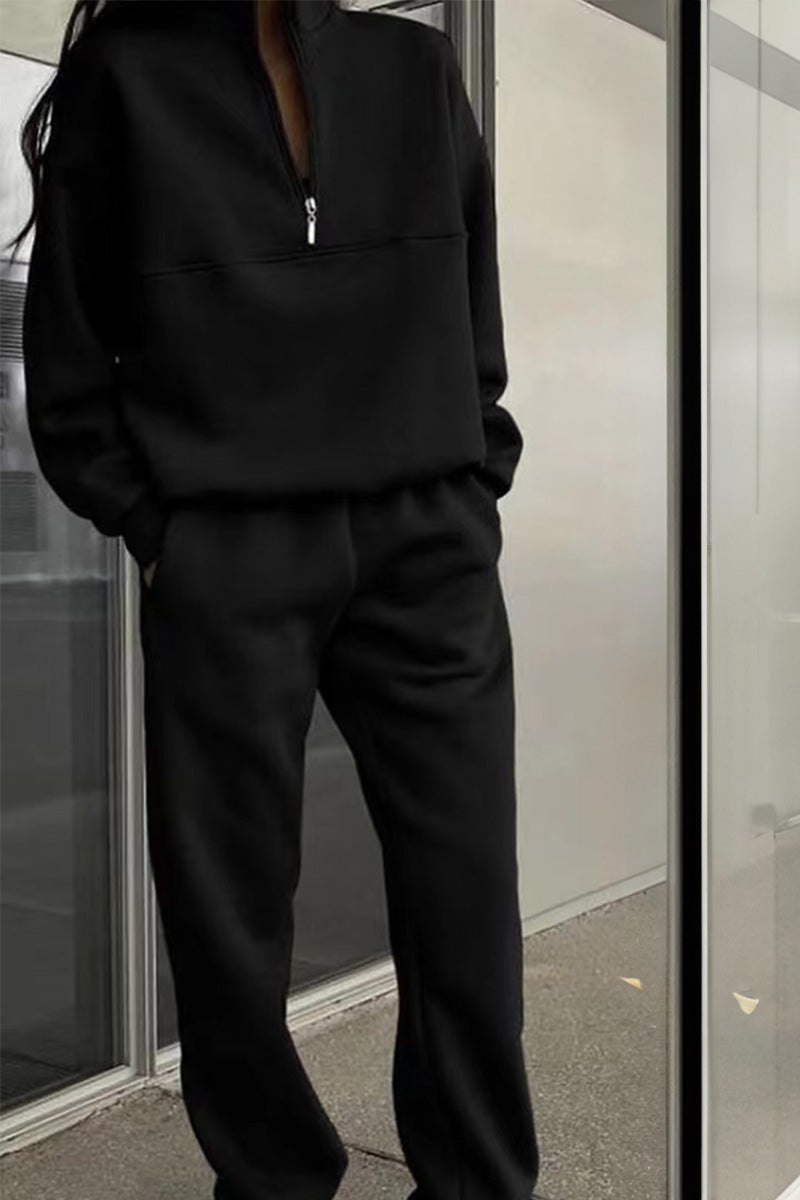 Athleisure at its Finest: Blended Two-Piece Tracksuit
