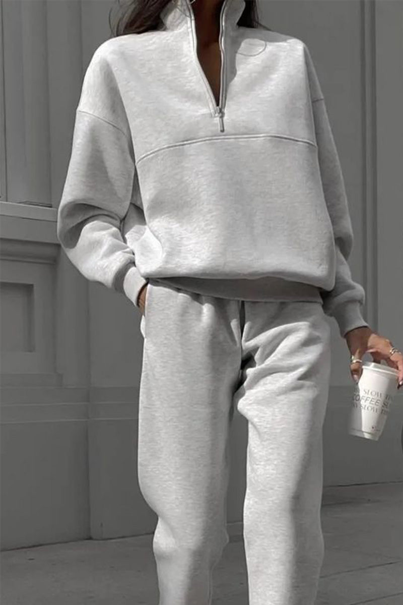Athleisure at its Finest: Blended Two-Piece Tracksuit