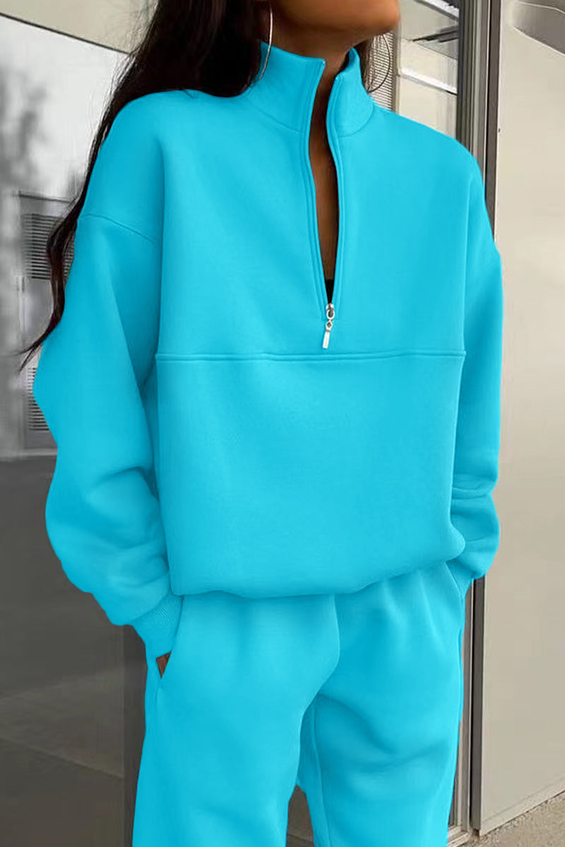 Athleisure at its Finest: Blended Two-Piece Tracksuit