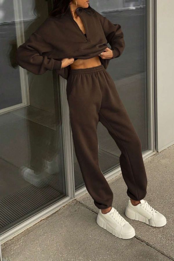 Athleisure at its Finest: Blended Two-Piece Tracksuit